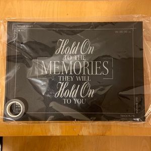 TAYLOR SWIFT Reputation Scrapbook black brand new